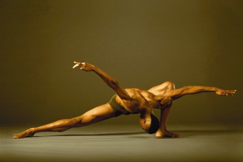 photo: R J Muna, Lines Ballet ch. Alonzo King